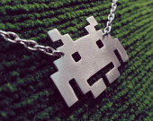 Space Invaders Necklace 2 - Graphmagics